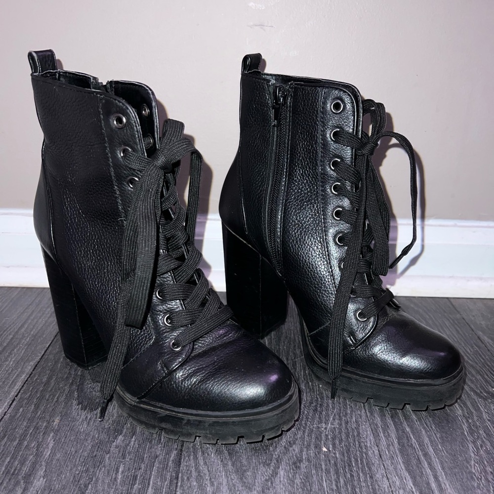 Steve Madden Women's Shoes Steve Madden Laurie Boots size 7
